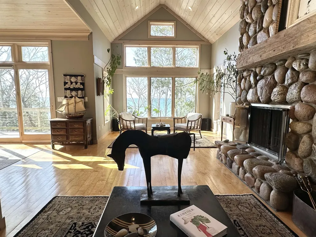 1995 San Marino Trail Torch Lake Township MI 49648