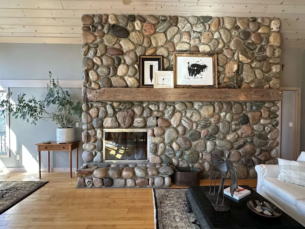 1995 San Marino Trail Torch Lake Township MI 49648