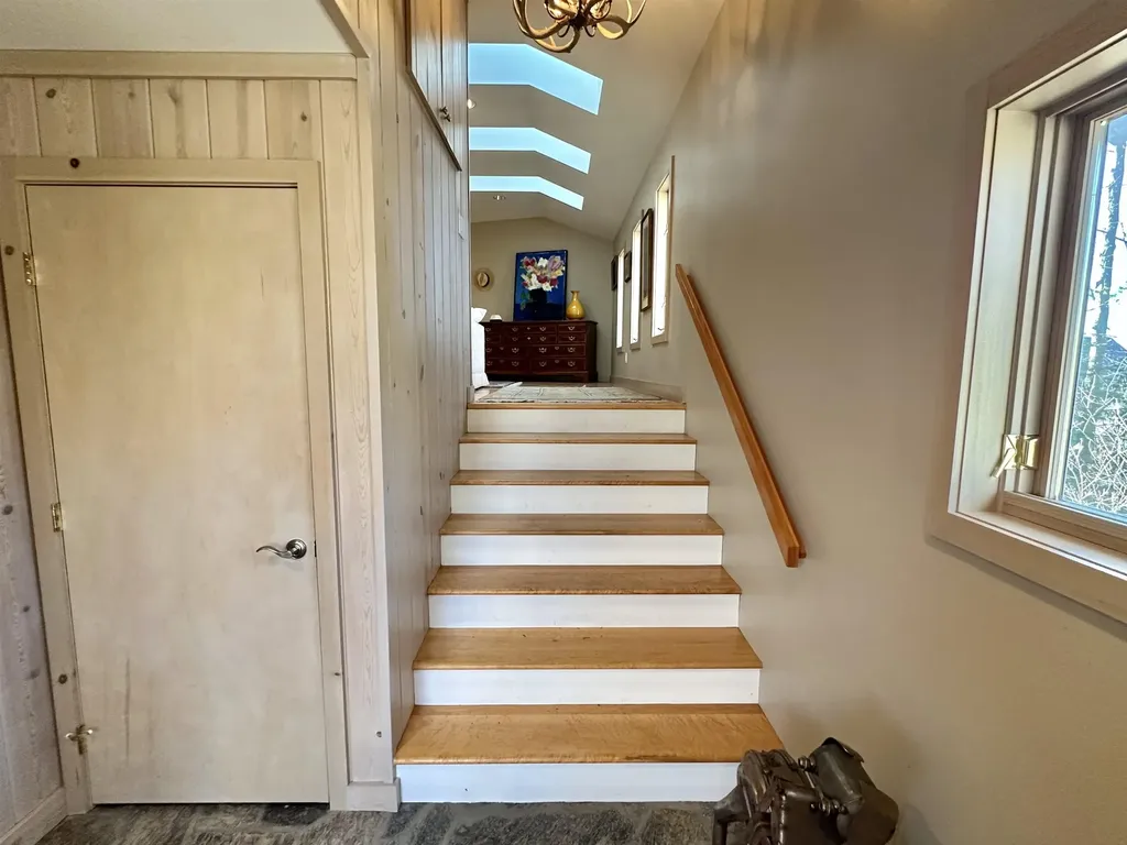 1995 San Marino Trail Torch Lake Township MI 49648