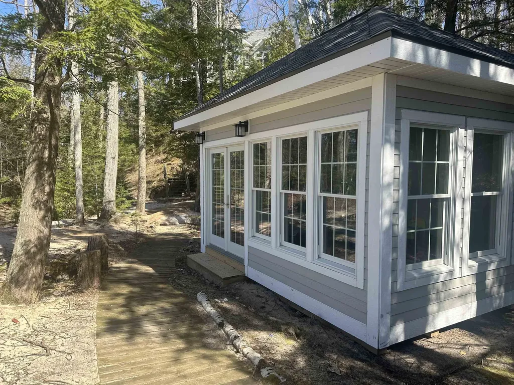 1995 San Marino Trail Torch Lake Township MI 49648