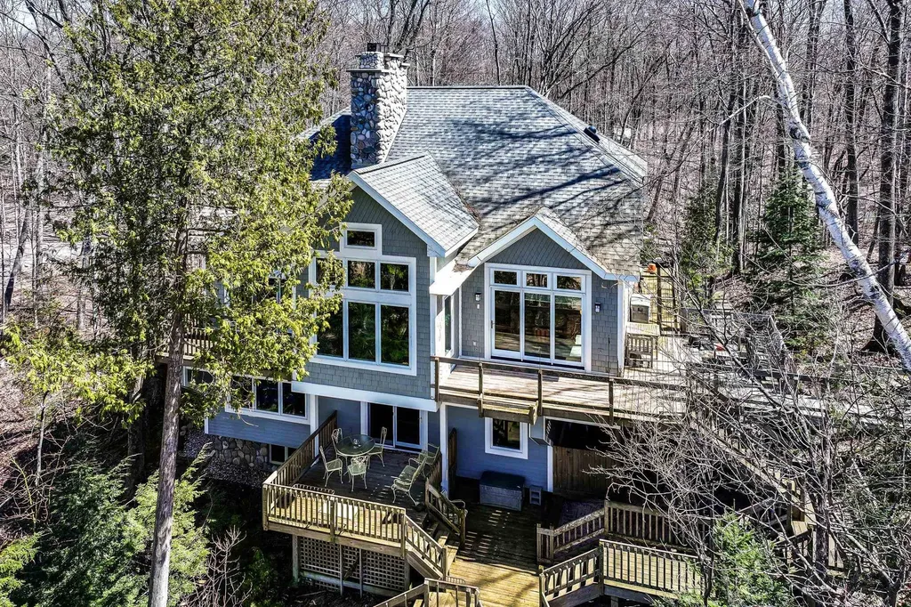 1995 San Marino Trail Torch Lake Township MI 49648