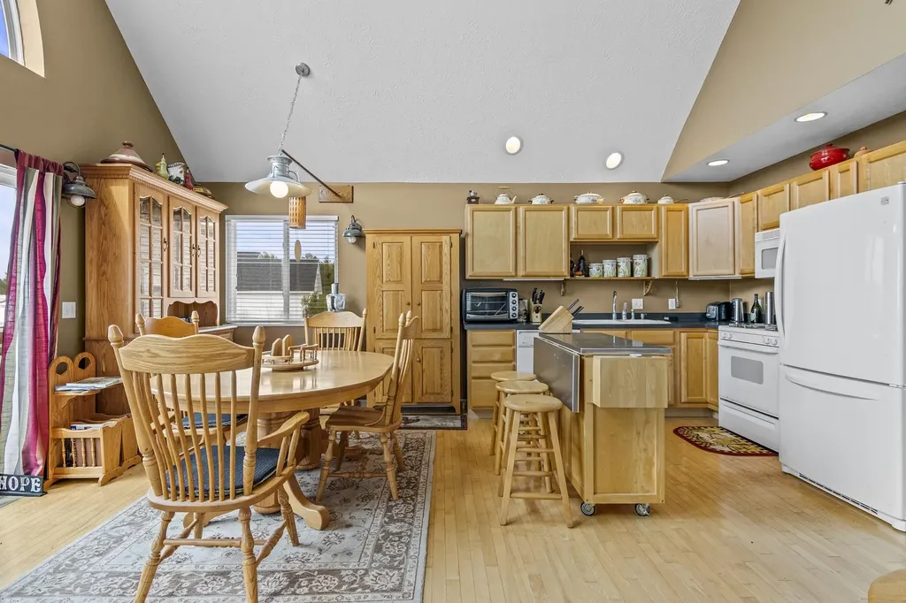 13019 Elk Tip Drive Milton Township MI 49676