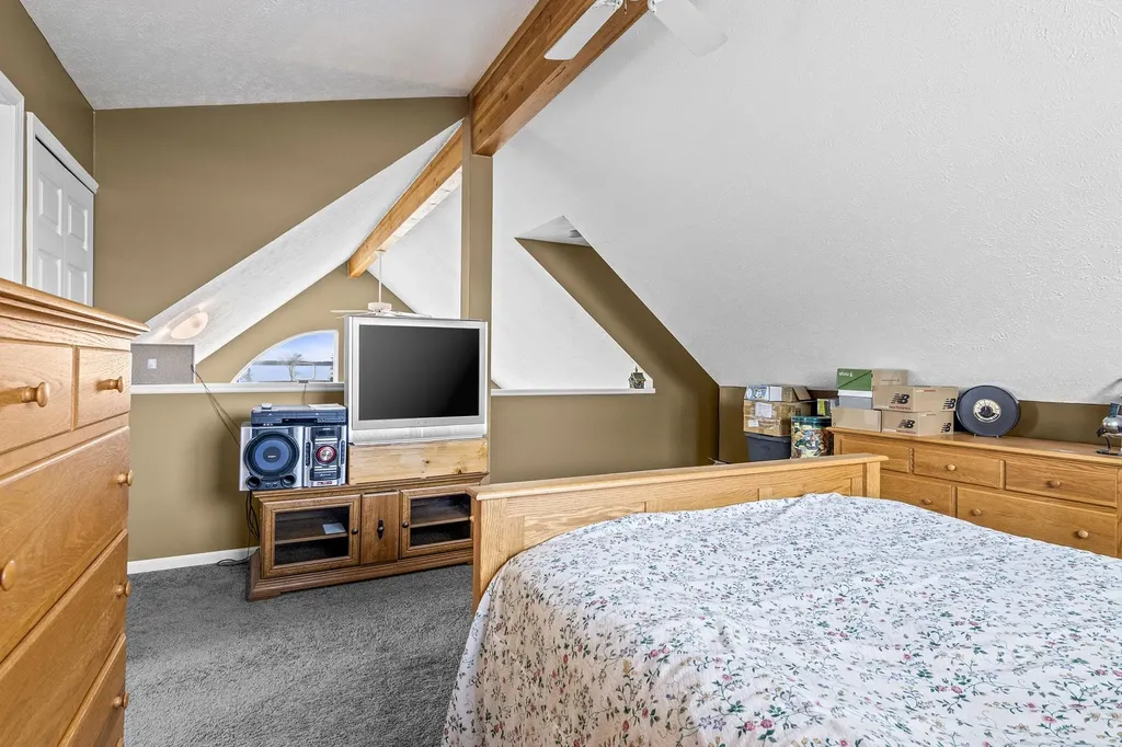 13019 Elk Tip Drive Milton Township MI 49676