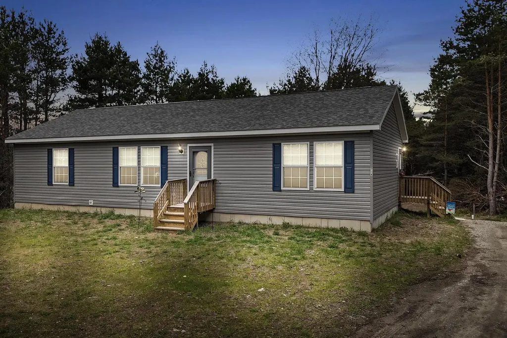 714 SE Saunders Road Kalkaska Township MI 49646