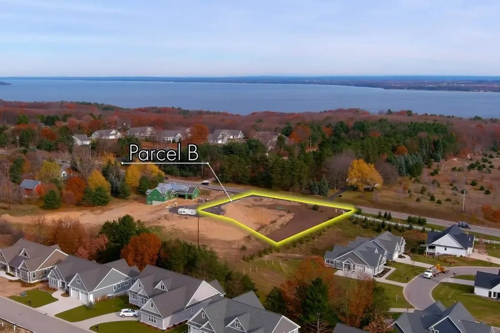 35 Jojack Run Peninsula Township MI 49686