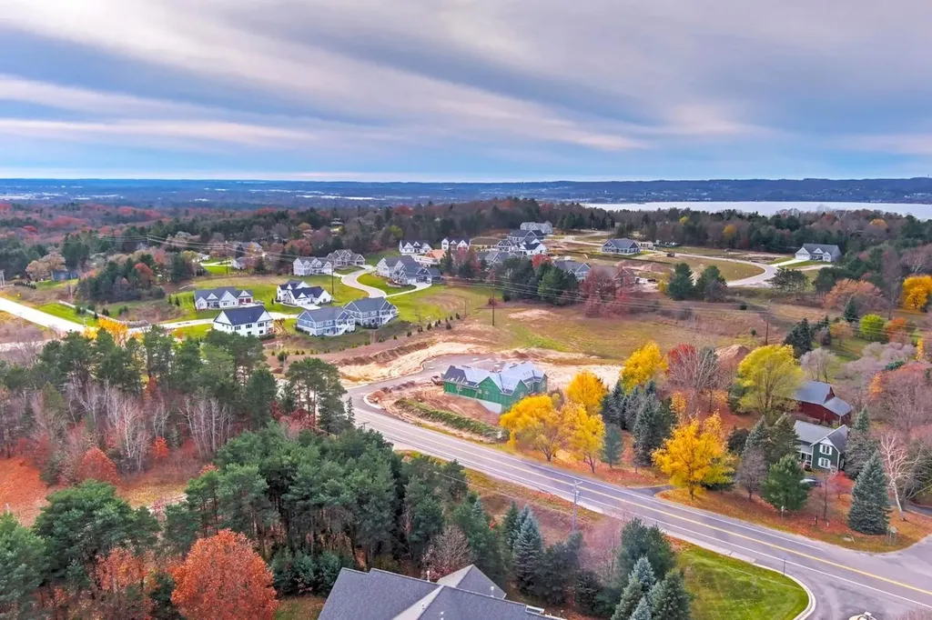 35 Jojack Run Peninsula Township MI 49686