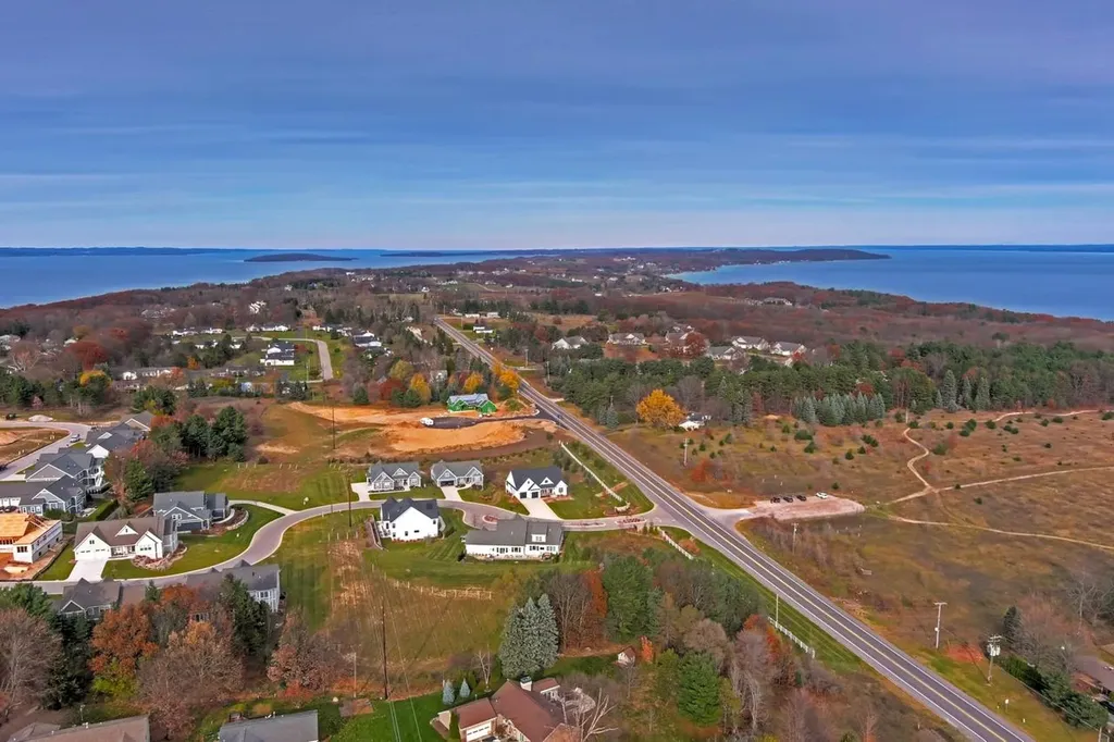 35 Jojack Run Peninsula Township MI 49686