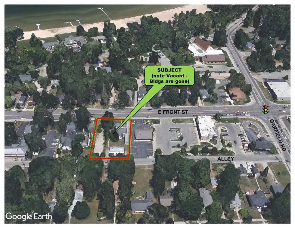 1026-1028 E Front Street Traverse City City MI 49686