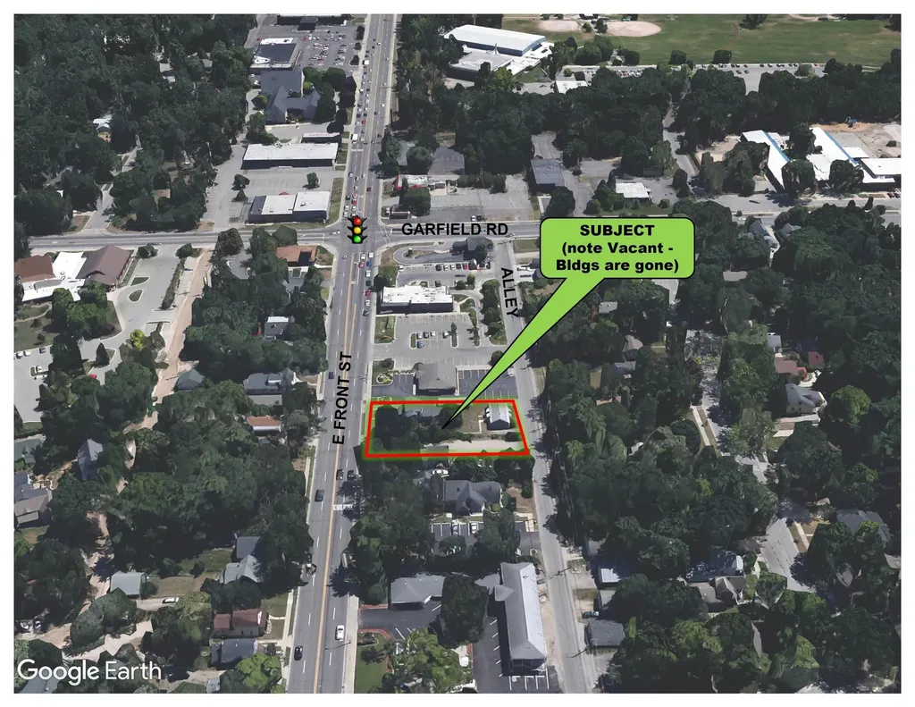 1026-1028 E Front Street Traverse City City MI 49686