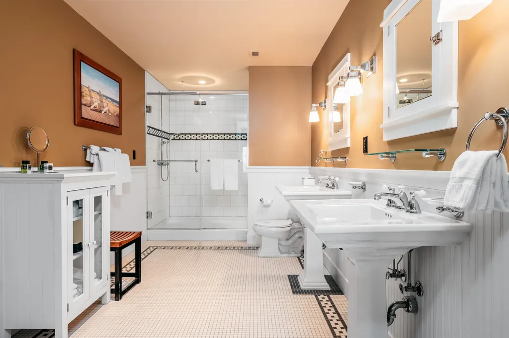 2035 N Us-31 N East Bay Township MI 49686