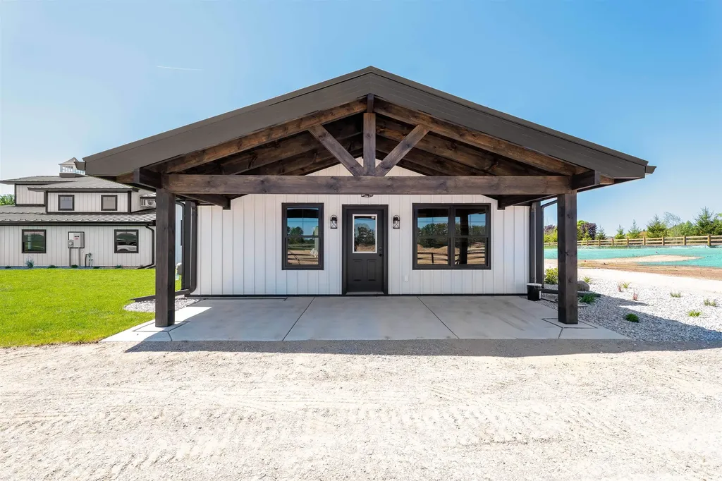 7788 Sayler Road Acme Township MI 49690