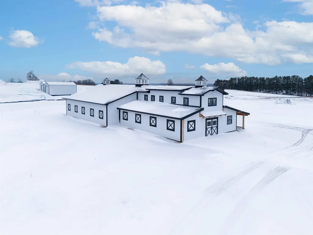7788 Sayler Road Acme Township MI 49690
