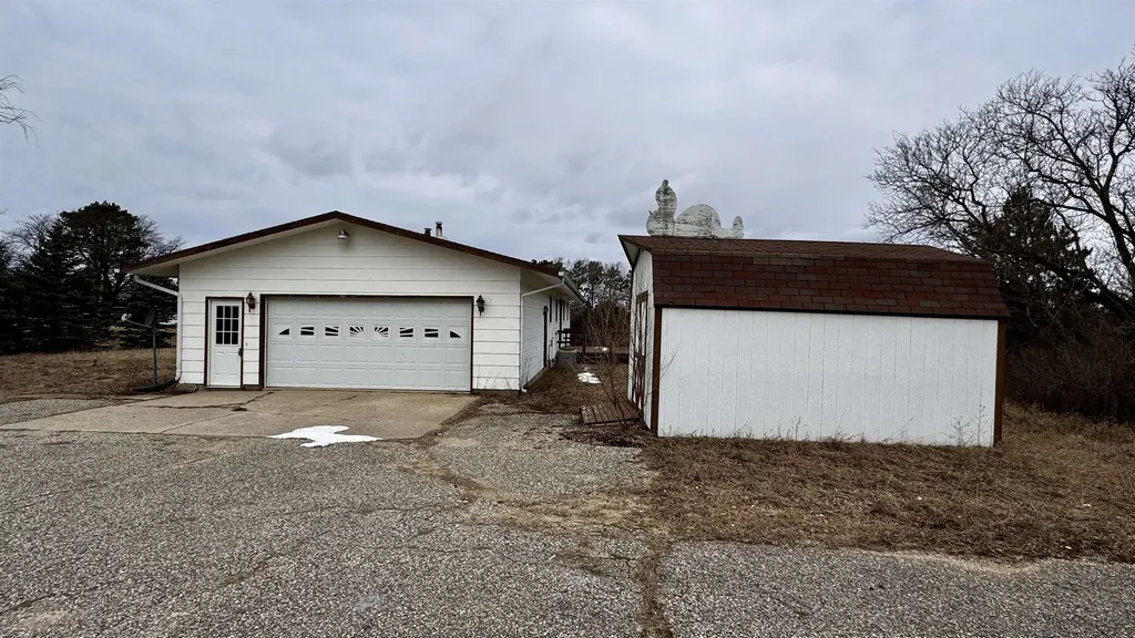 7801 S Us-131 Clam Lake Township MI 49601