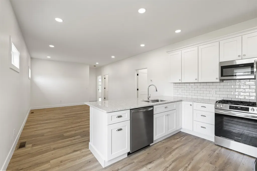 202 W Carpenter Street Charlevoix Township MI 49720