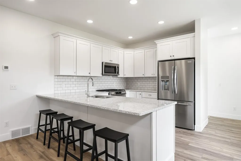 202 W Carpenter Street Charlevoix Township MI 49720