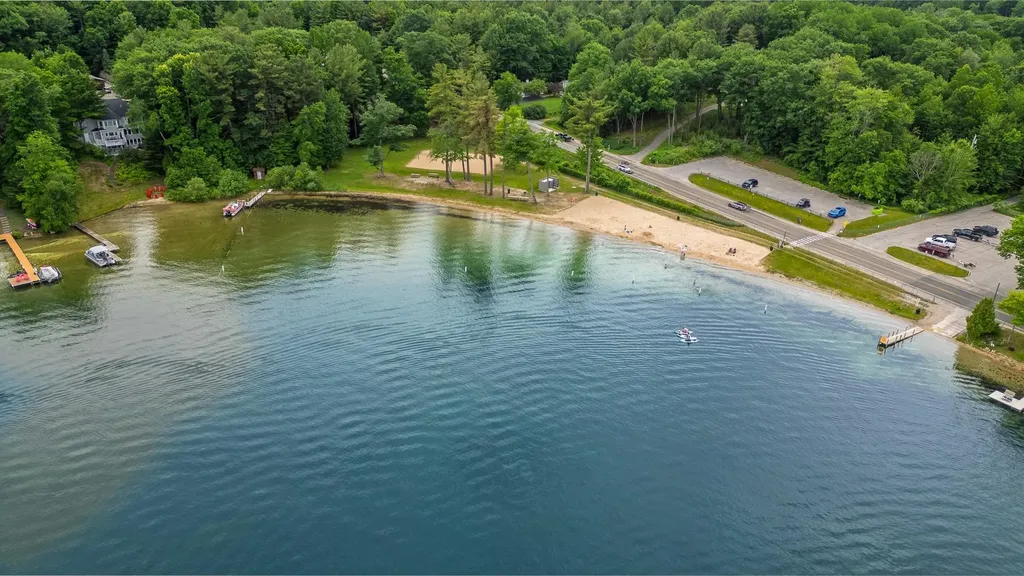 1508 Cascade Trail Long Lake Township MI 49685