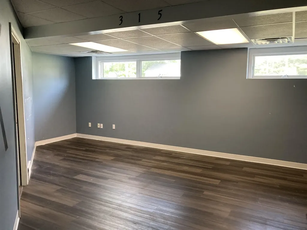 6170 Us-31 N Acme Township MI 49690