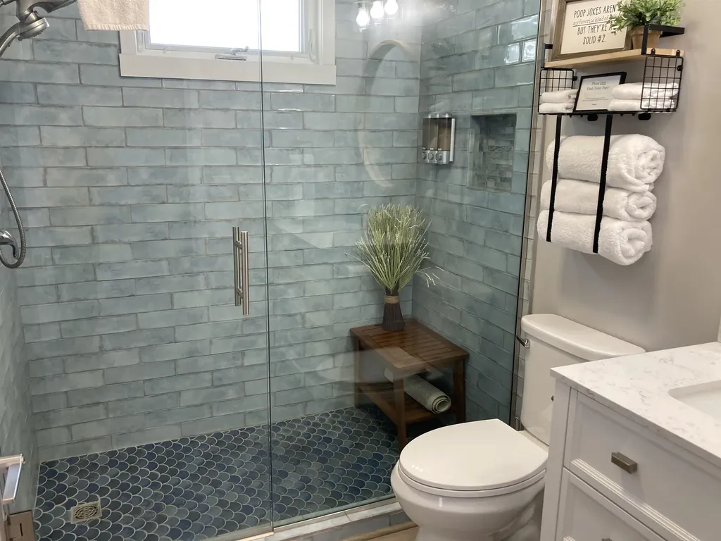 6170 Us-31 N Acme Township MI 49690
