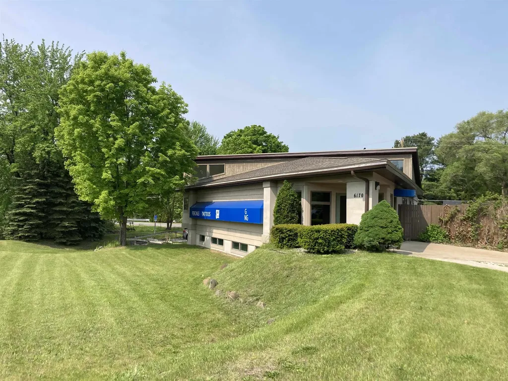 6170 Us-31 N Acme Township MI 49690