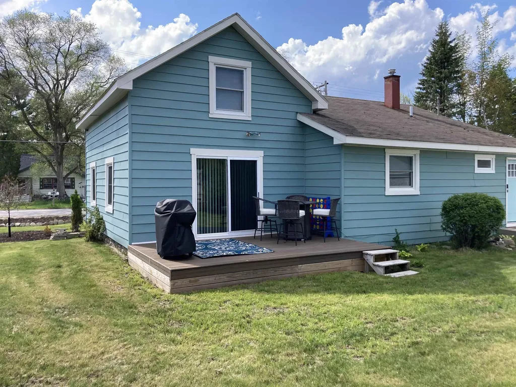 6170 Us-31 N Acme Township MI 49690