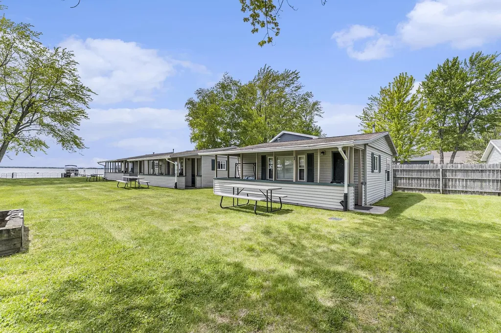 10913 E Houghton Lake Drive Lake Township MI 48629