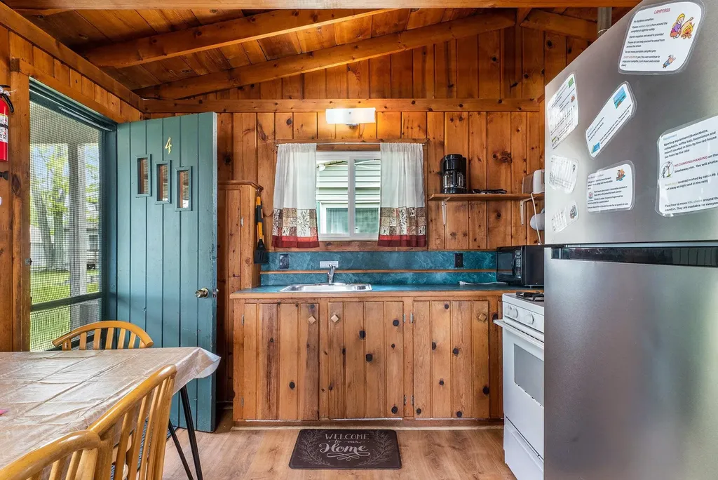 10913 E Houghton Lake Drive Lake Township MI 48629