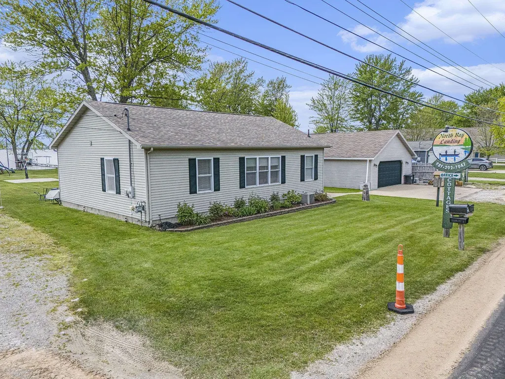 10913 E Houghton Lake Drive Lake Township MI 48629