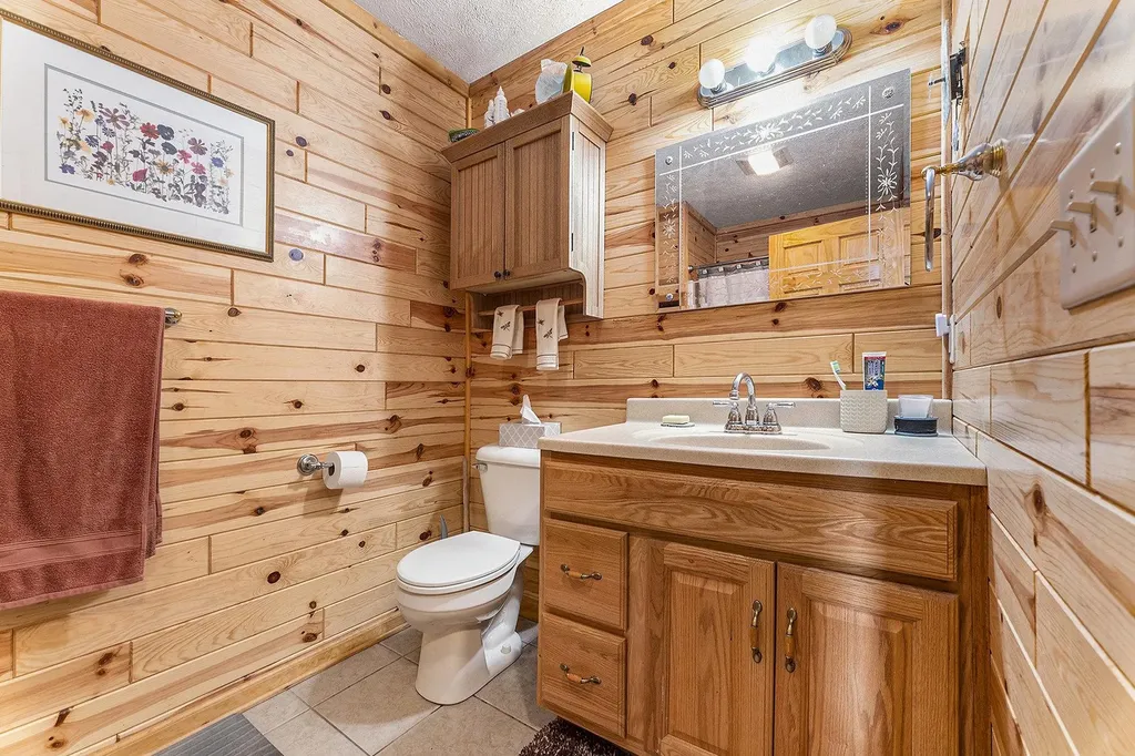 10913 E Houghton Lake Drive Lake Township MI 48629