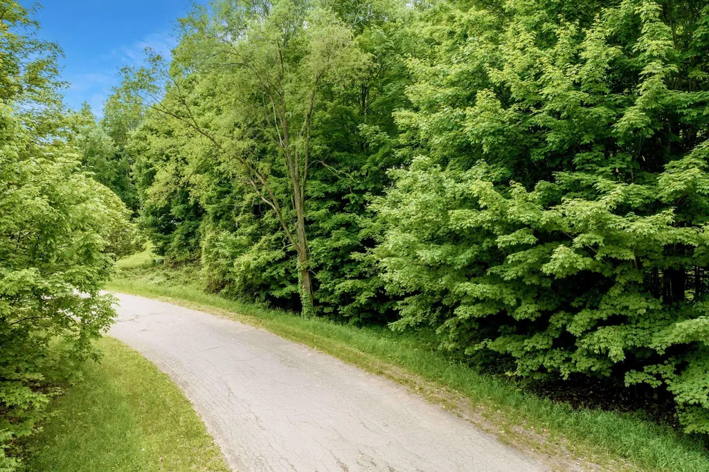 1722 S Cherry Blossom Lane Suttons Bay Township MI 49682