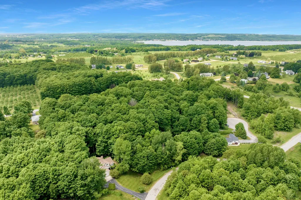1722 S Cherry Blossom Lane Suttons Bay Township MI 49682