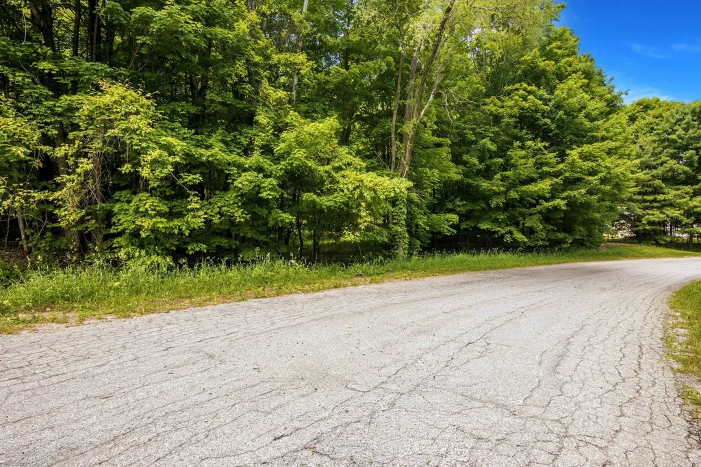 1722 S Cherry Blossom Lane Suttons Bay Township MI 49682