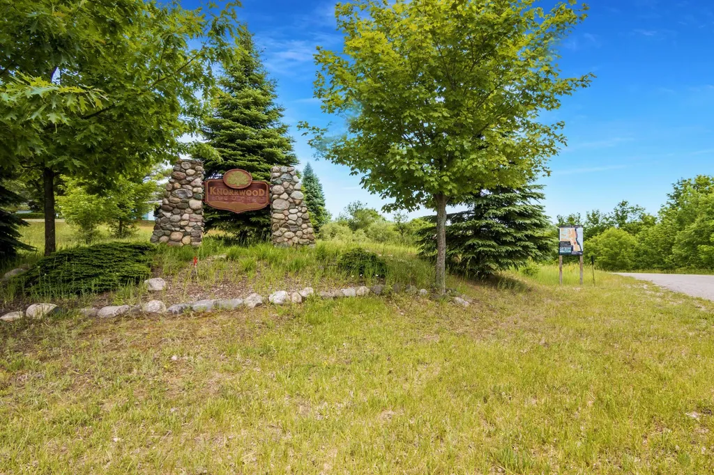1722 S Cherry Blossom Lane Suttons Bay Township MI 49682