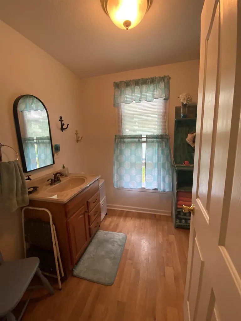 209 N Pine Street Lake City City MI 49651