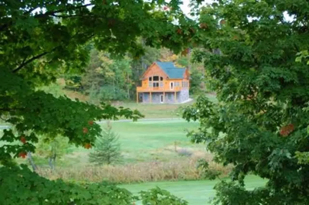282 Lakeview Trail Torch Lake Township MI 49648