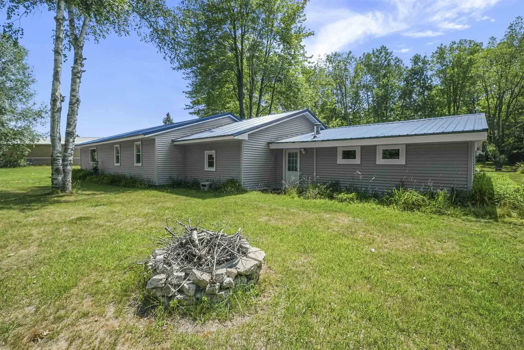 6145 Parker Road Surrey Township MI 48632