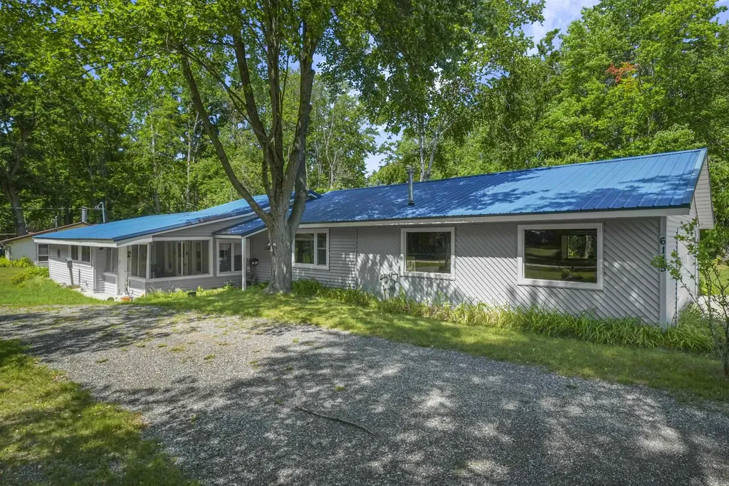 6145 Parker Road Surrey Township MI 48632