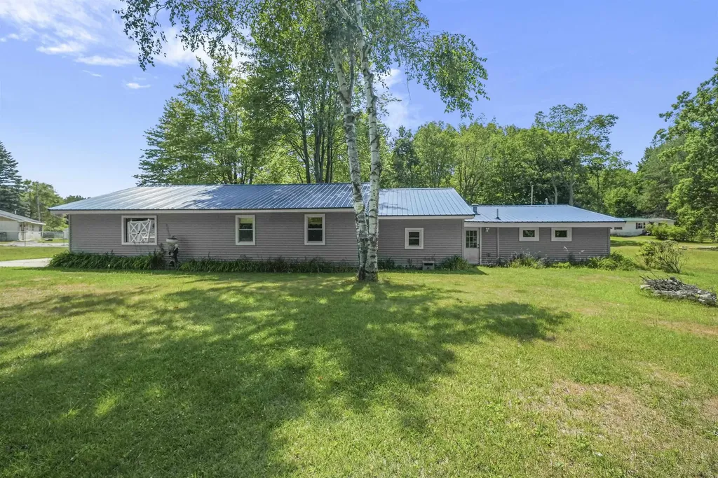 6145 Parker Road Surrey Township MI 48632