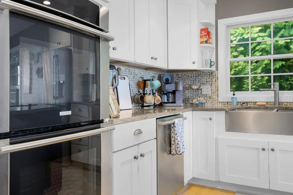705 S Nanagosa Trail Suttons Bay Township MI 49682