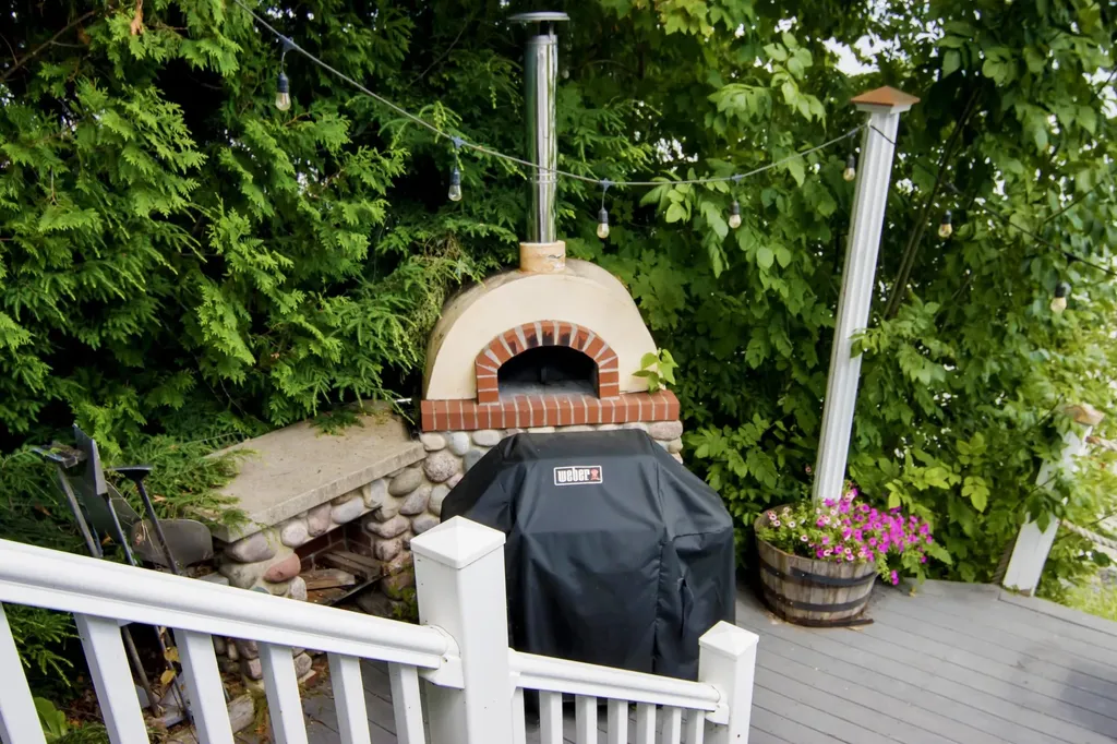 705 S Nanagosa Trail Suttons Bay Township MI 49682