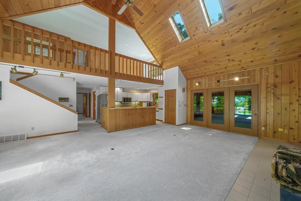 2359 San Marino Trail Torch Lake Township MI 49648