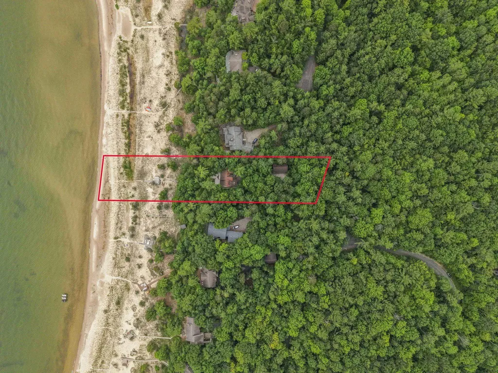 2359 San Marino Trail Torch Lake Township MI 49648
