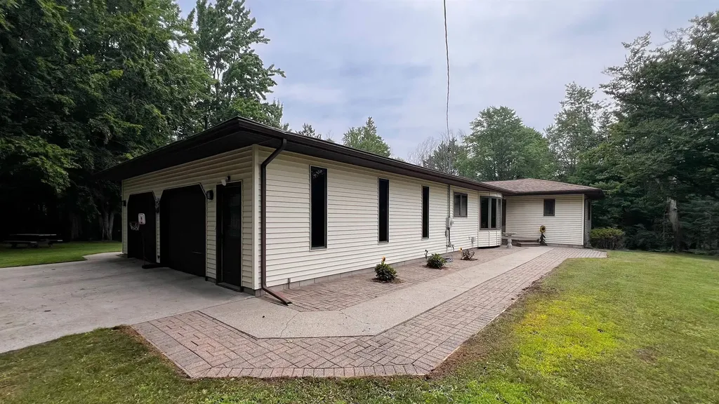 10170 W Cadillac Road Lake Township MI 49601