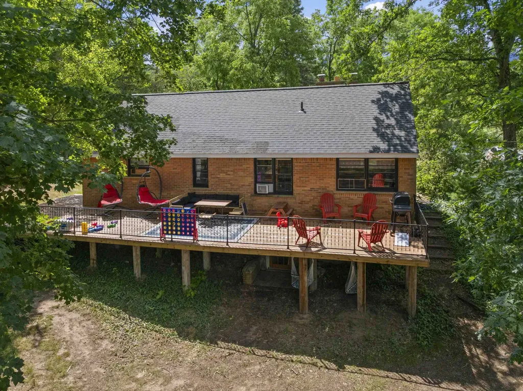 10530 W 48 1/2 Road South Branch Township MI 49689