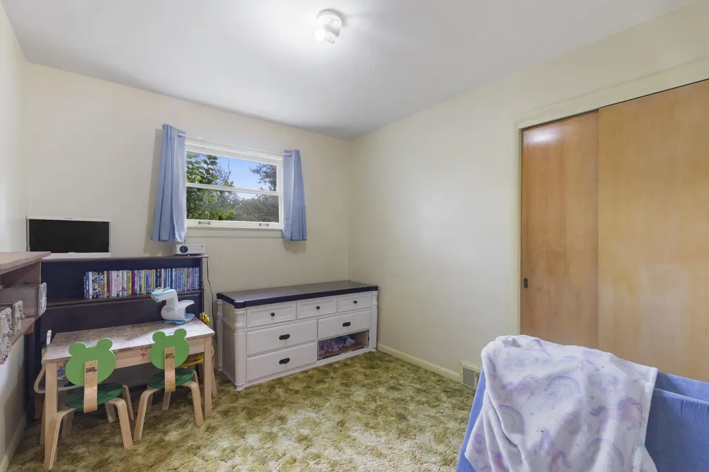 10530 W 48 1/2 Road South Branch Township MI 49689