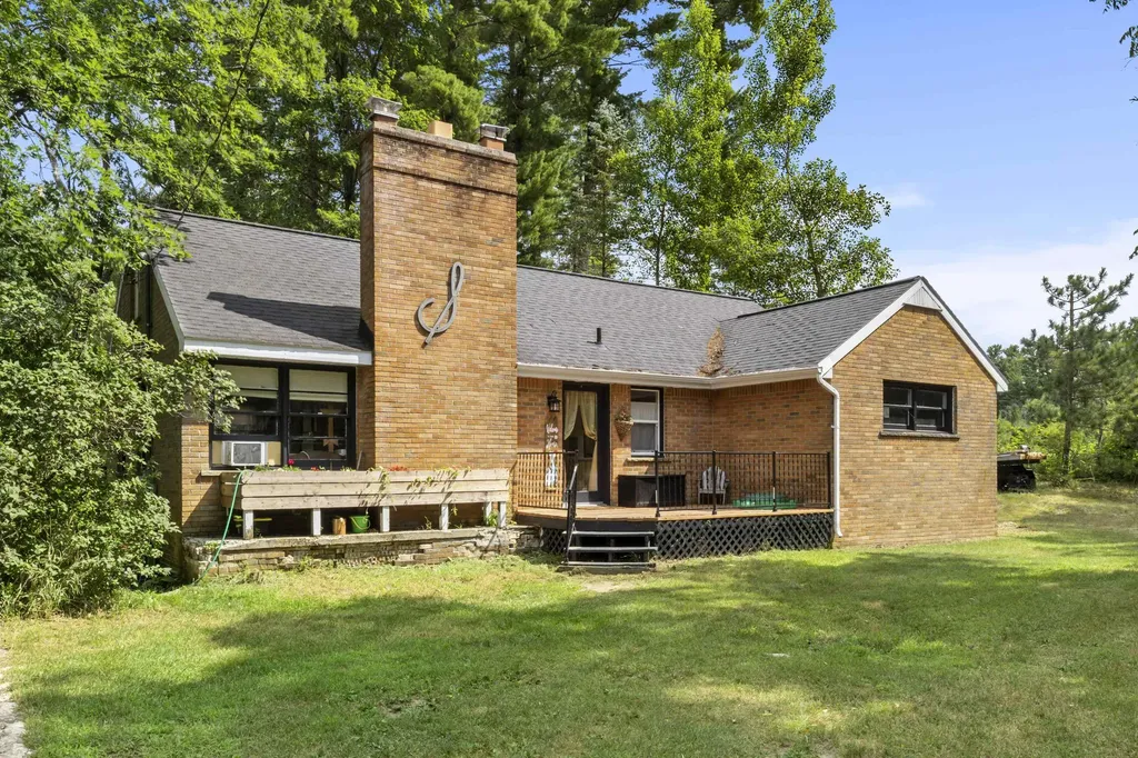 10530 W 48 1/2 Road South Branch Township MI 49689