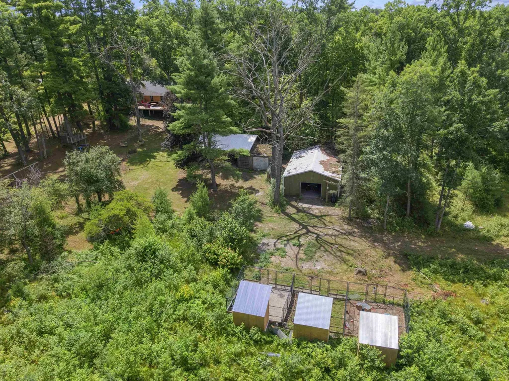 10530 W 48 1/2 Road South Branch Township MI 49689