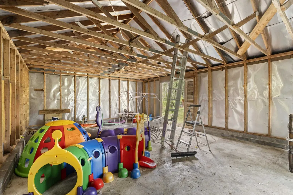 10530 W 48 1/2 Road South Branch Township MI 49689