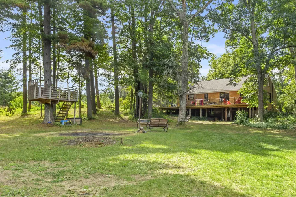 10530 W 48 1/2 Road South Branch Township MI 49689