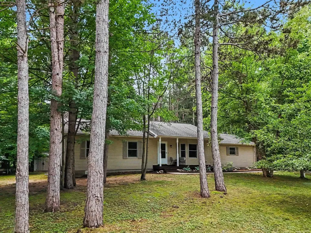 9307 Evergreen Drive Almira Township MI 49684