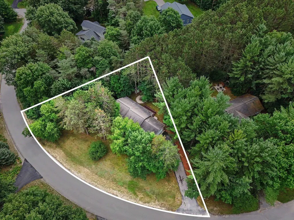 9307 Evergreen Drive Almira Township MI 49684
